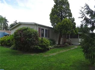 161 Hillside Ct, North Wales, PA