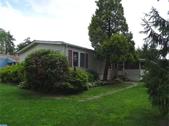 161 Hillside Ct photo 1
