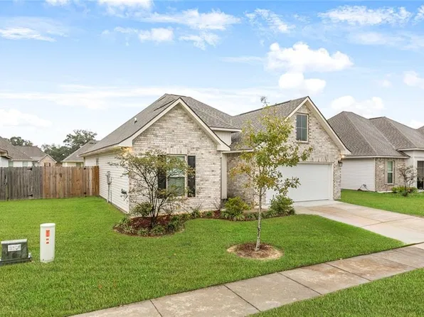 39502 Parkfair Dr, Gonzales, LA 70737