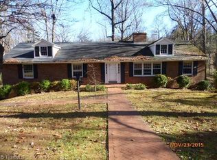 2450 Merrimont Dr, Winston Salem, NC 27106