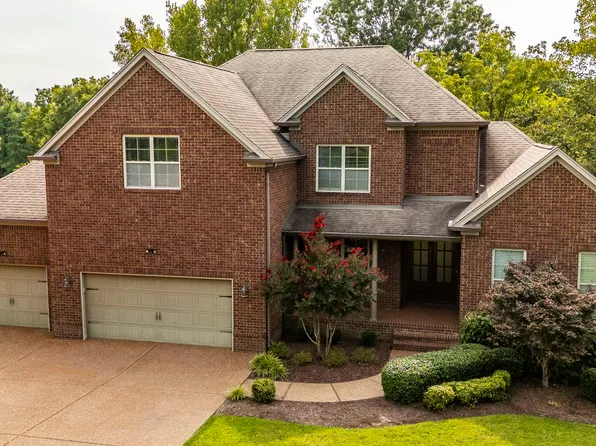 816 Lynn Dr, Goodlettsville, TN 37072