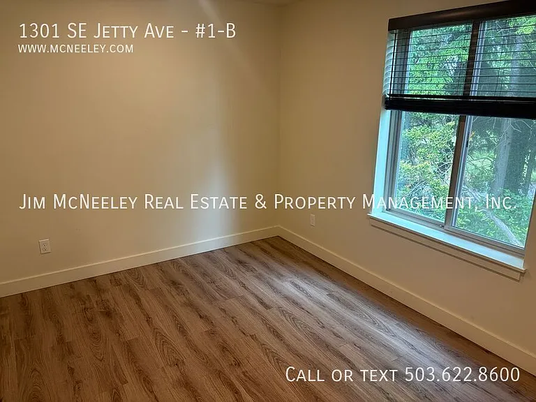 1301 SE Jetty Ave #1-B — Photo 12