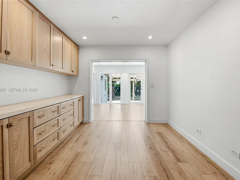 7220 SW 53rd Ct — Photo 5