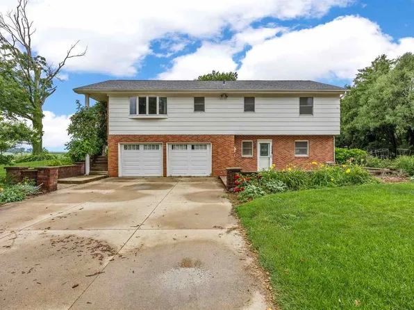 2209 44th Ave, Homestead, IA 52236