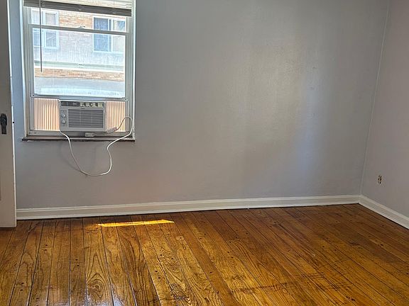4th image of 3523 Boudinot Ave