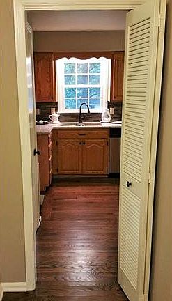5th image of 10800 W 97th St