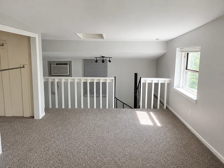 26 E Rochelle St #4 — Photo 5