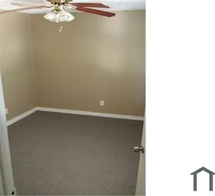 422 Meriwether St — Photo 3