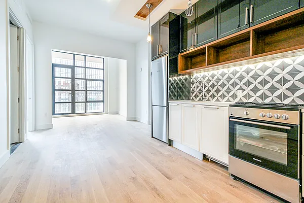 Rented by EXR | media 1