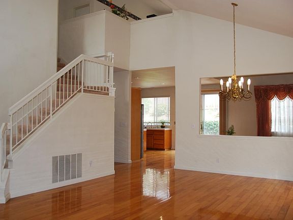 3rd image of 3274 Capriana Cir