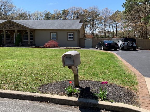 2nd image of 120 Freeman Ln