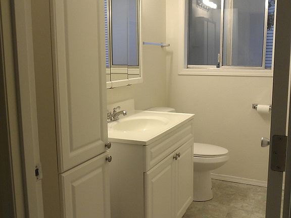 2nd image of 5931 Oakes Ave