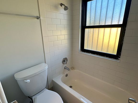 3rd image of 8039 S King Dr #1