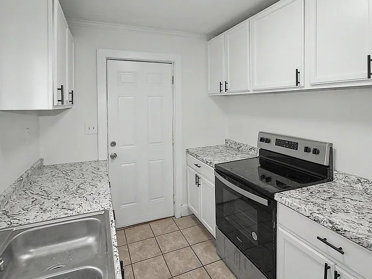 2517 Rachel St — Photo 7