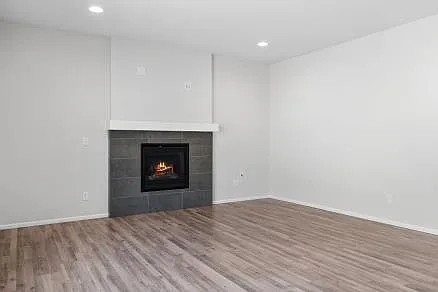 2730 Saga Ct NE — Photo 5