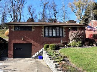 425 Spring Valley Rd, West Mifflin, PA 15122