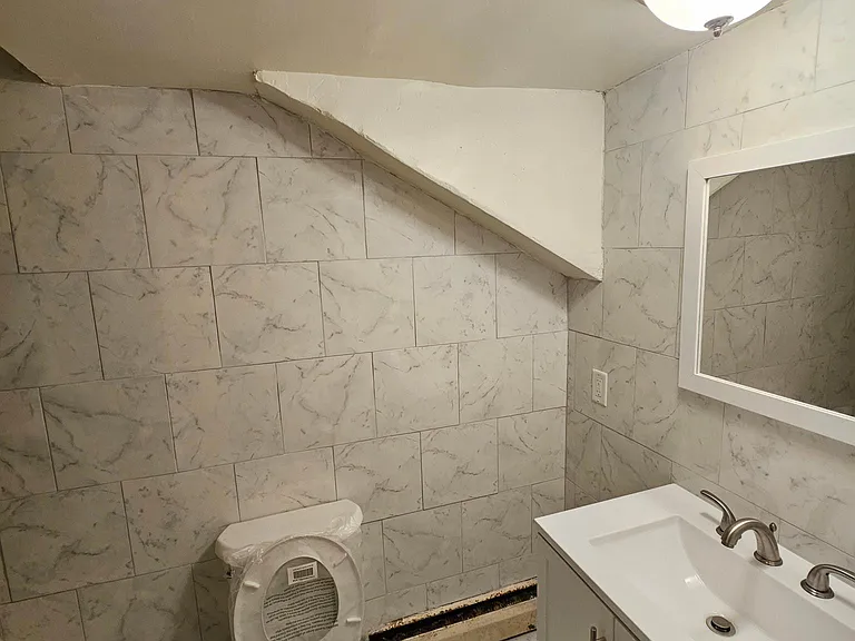 83 Main St #B — Photo 8