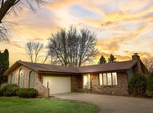 2008 16th St NW, Faribault, MN 55021