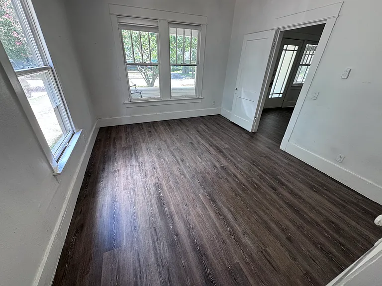 5619 Victor St — Photo 7