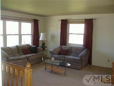 3rd image of 11 Chippewa Dr