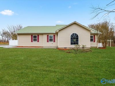 141 Old Silo Rd, Laceys Spring, AL, 35754