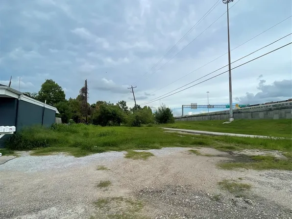 5500 Jensen Dr, Houston, TX 77026