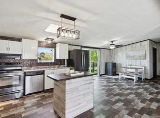 10343 E Pakes Rd, Crystal, MI 48818