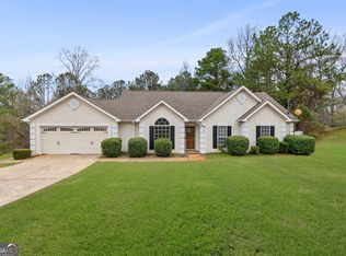 166 Lakemont Dr, Lagrange, GA 30240