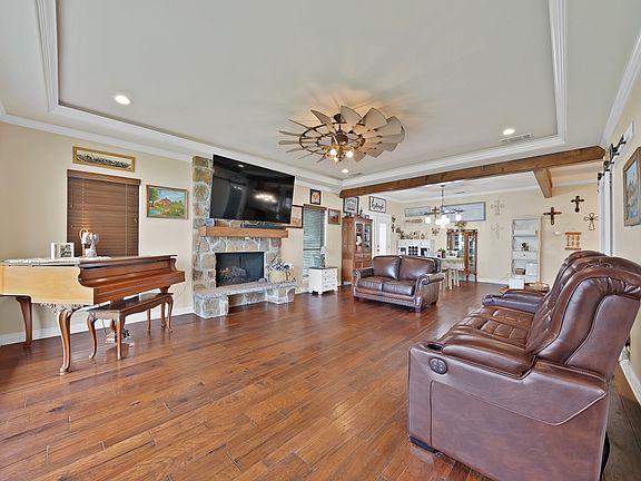 3rd image of 100 Shadle Ridge Ct