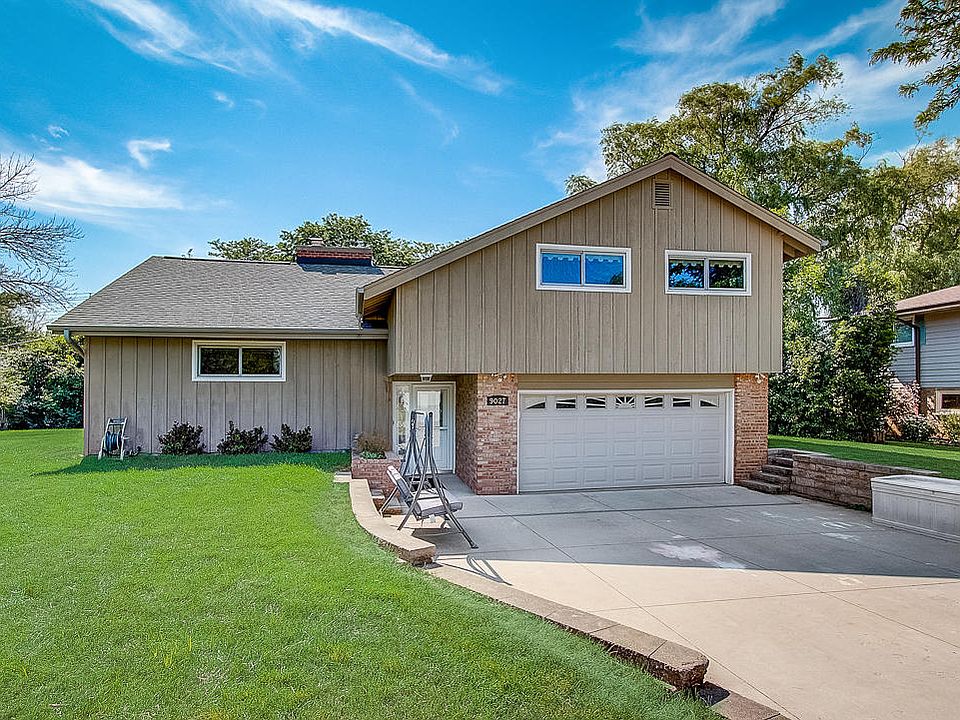 1st image of 9027 N Rexleigh Dr