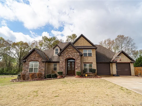 796 Jamie Ln, Moundville, AL 35474