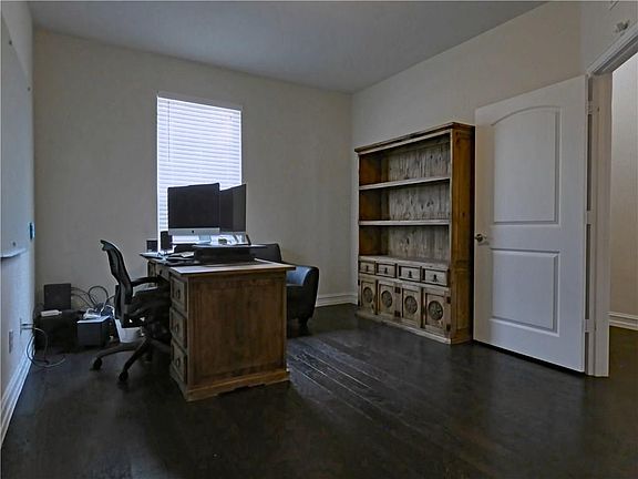 4th image of 6812 Revere Dr