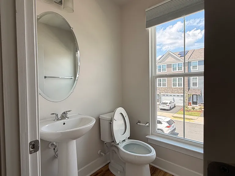 8795 Kensington Church St — Photo 15