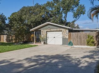 8536 Quail Rd, Seminole, FL 33777