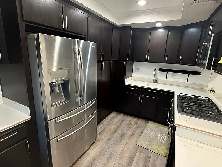 10257 Olive St — Photo 36