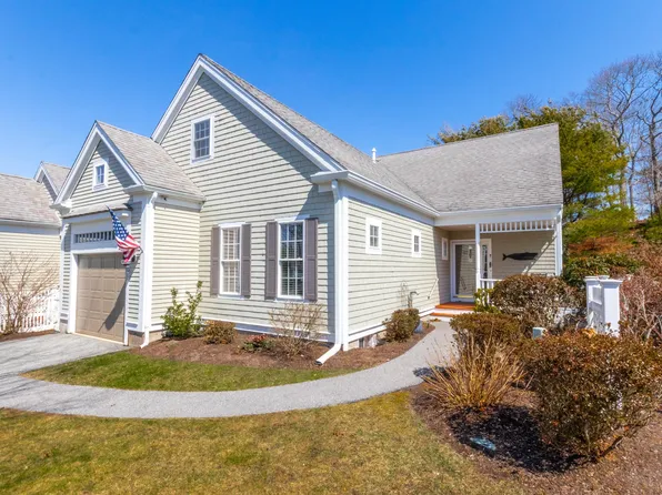 13 Hollyhock Knoll Court UNIT 13, Buzzards Bay, MA 02532