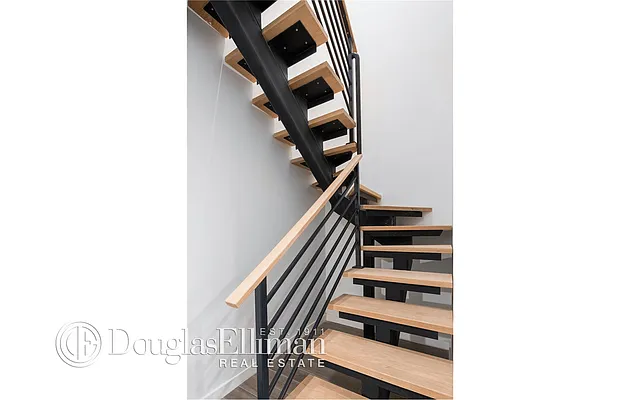 Sold by Douglas Elliman | media 19