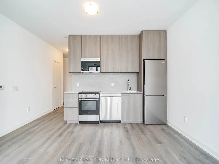 7439 Kingston Rd #101A — Photo 13