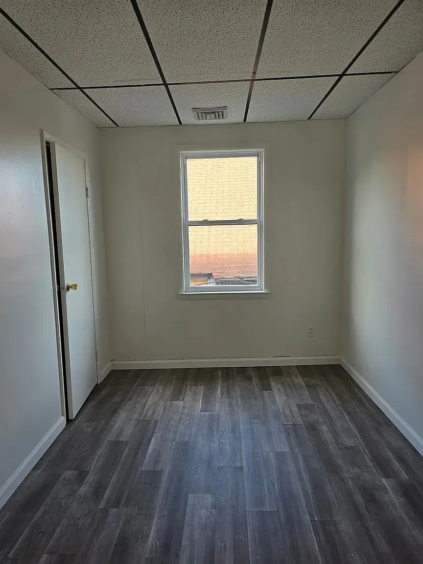 3 bed, $1,950 — Photo 3