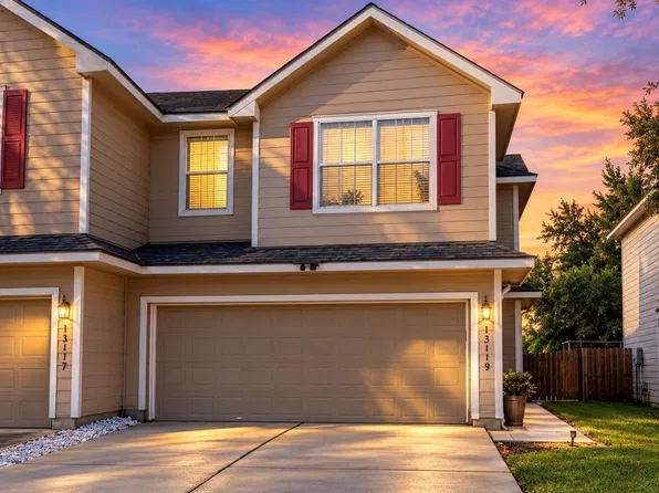 13119 Peppergate Ln, Houston, TX 77044