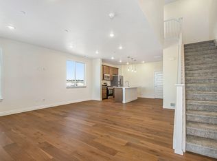 6904 Nimitz Dr, Fort Collins, CO 80526