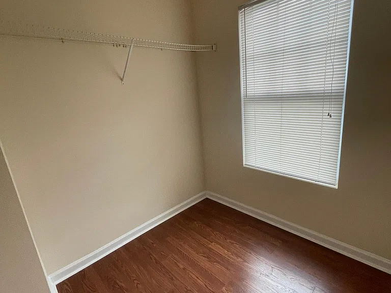 2837 Laurel Ridge Cir — Photo 10