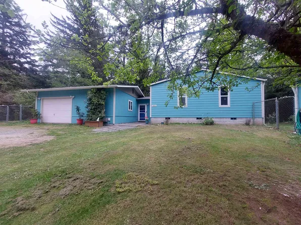 350 Winter Ln, Crescent City, CA 95531
