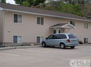 928 Canyon View Ave APT B, Cody, WY 82414