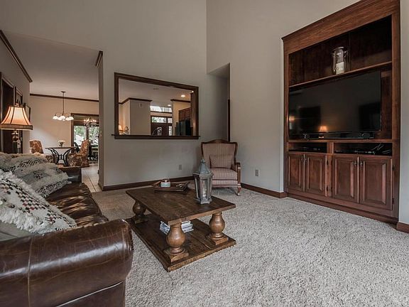4th image of 6627 Chanticleer Ct