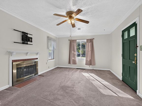 5th image of 345 N Burbank Rd