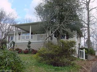 105 Young Mill Rd, Lexington, NC 27292