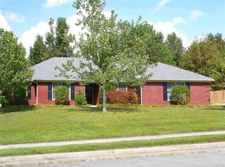 135 Clubhouse Ln, Madison, AL 35757