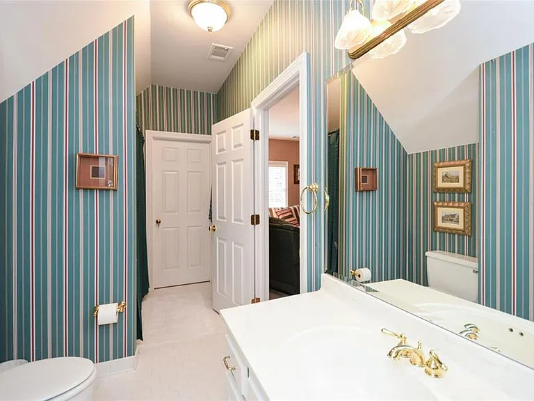 1640 Lazy River Ln — Photo 66