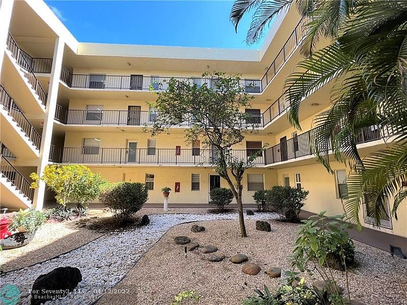 1st image of 2831 Somerset Dr APT 407